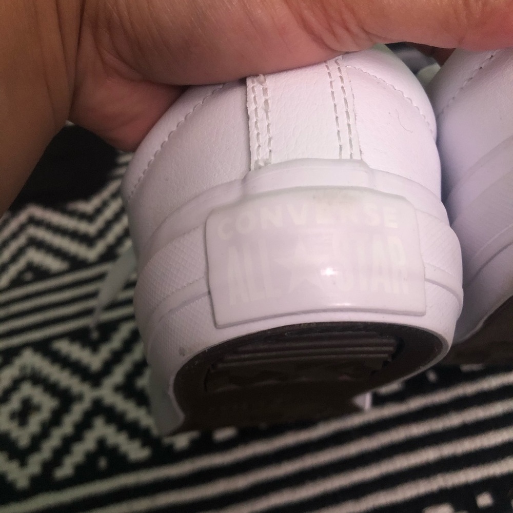 White Leather Monochrome Converse - Picture 5 of 5